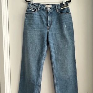 NWT ABERCROMBIE CURVE LOVE 90s RELAXED HIGH RISE JEAN